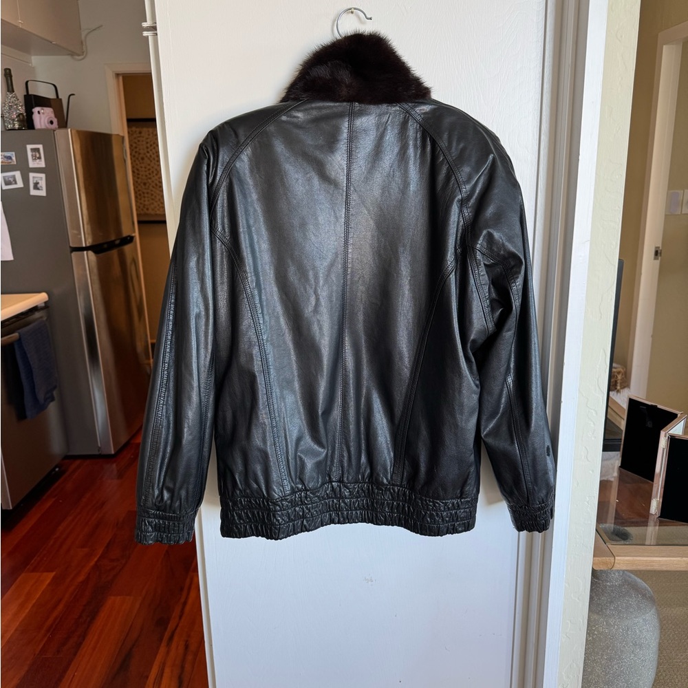 Reversible Black Leather Bomber Jacket with Mink Fur – Oversized Fit - Picture 3 of 11